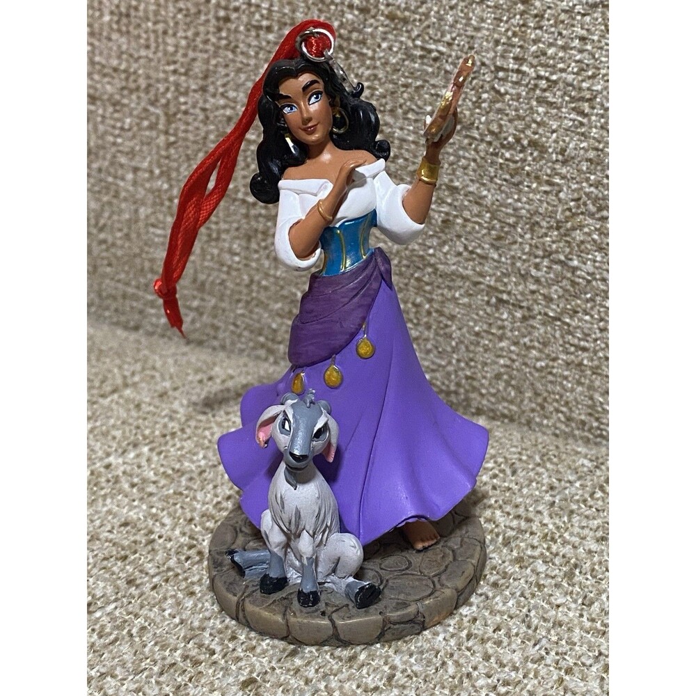 2019 Disney Store Esmeralda Sketchbook Ornament Hunchback of Notre Dame